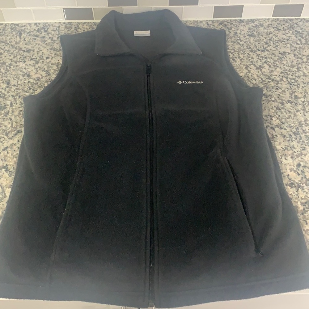 Columbia men’s size large black zipper vest